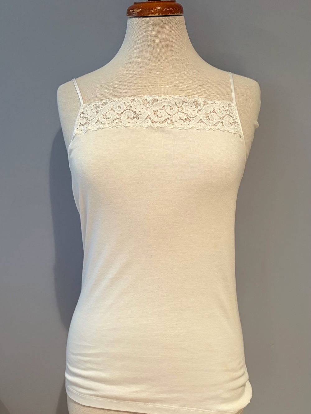 Hanro White Lace-Trim Camisole with Thin Straps